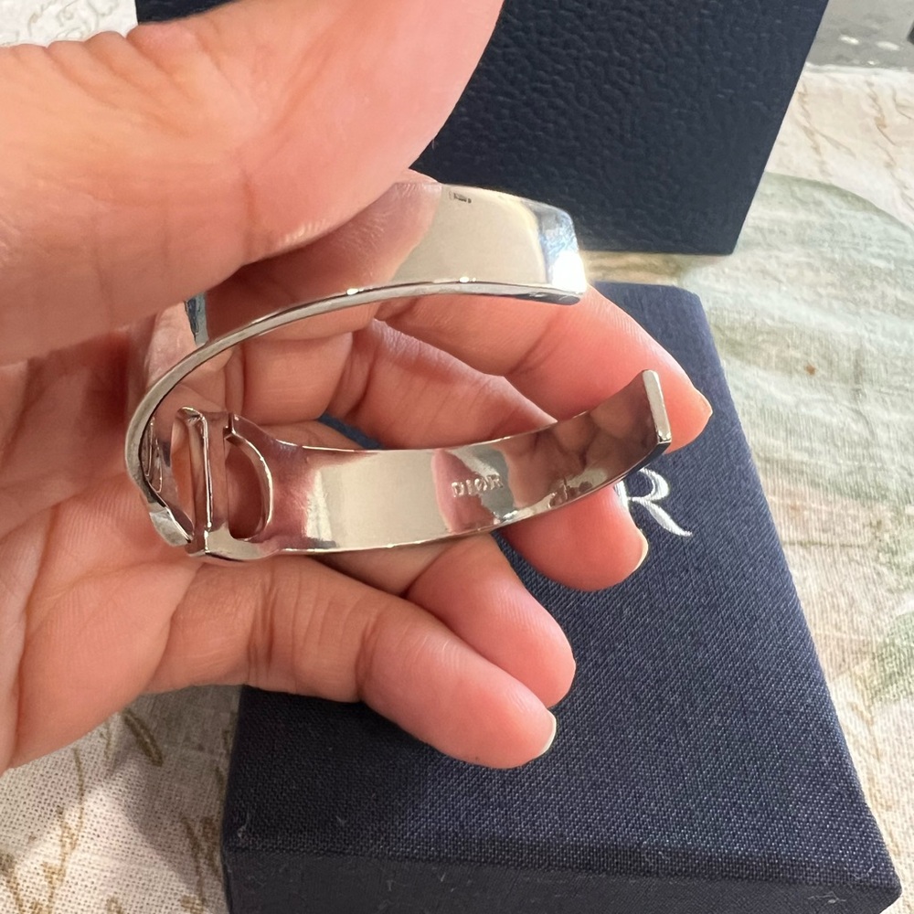 Dior Cd Icon Silver Bracelet - Picture 4 of 7